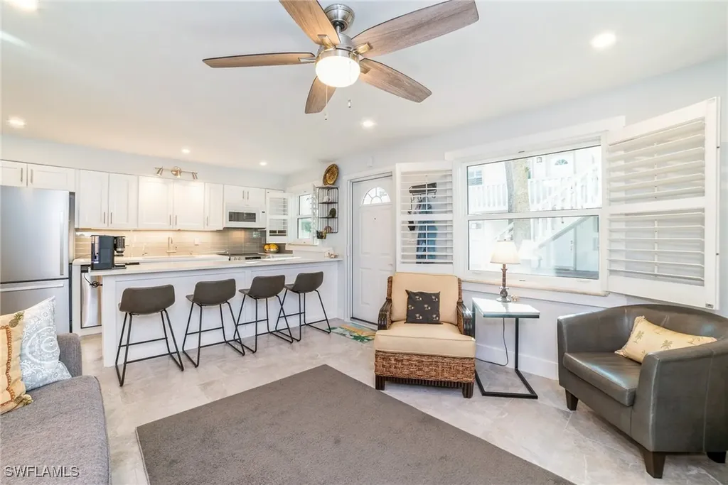 980 7th Avenue S Naples FL 34102