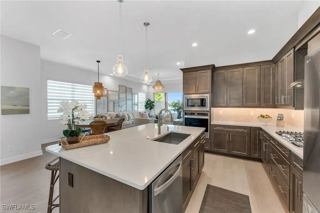 9028 Mayreau Way Naples FL 34114