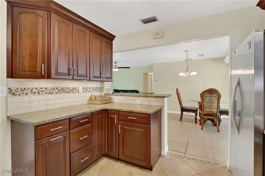 2741 Mcgregor Boulevard Fort Myers FL 33901
