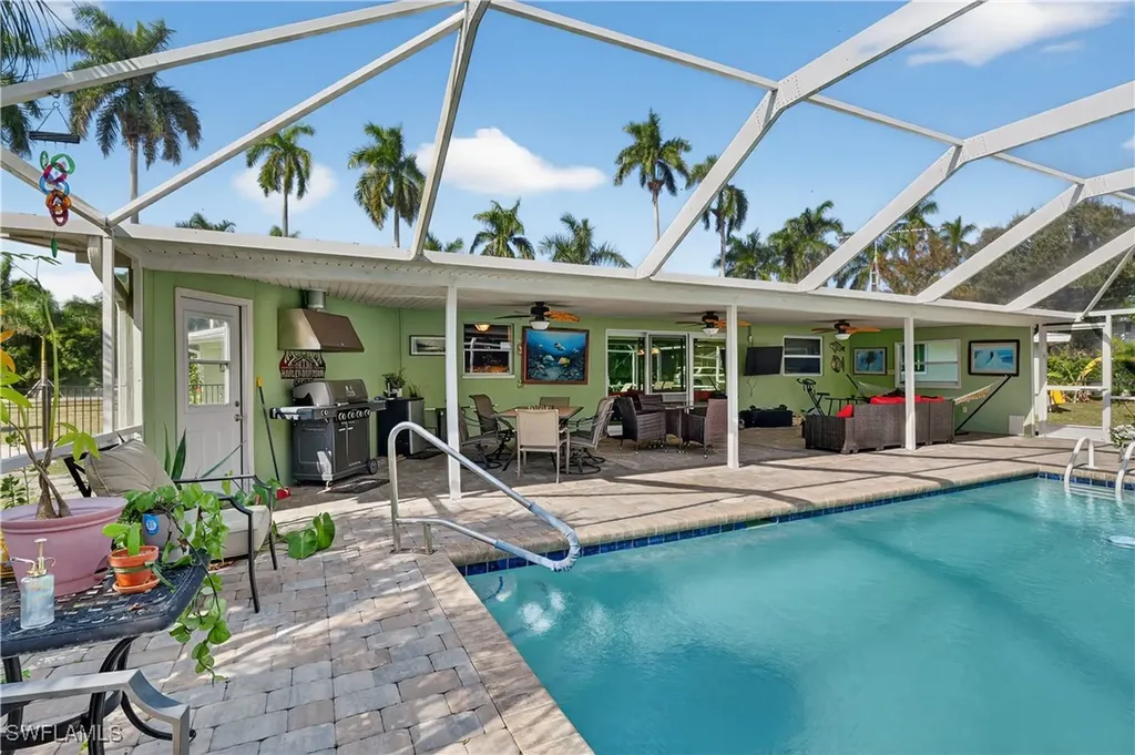 2741 Mcgregor Boulevard Fort Myers FL 33901