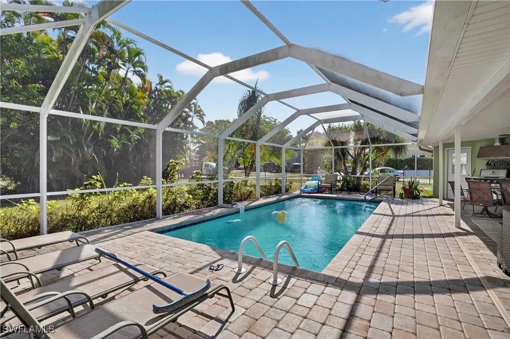 2741 Mcgregor Boulevard Fort Myers FL 33901