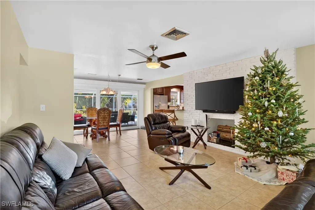 2741 Mcgregor Boulevard Fort Myers FL 33901