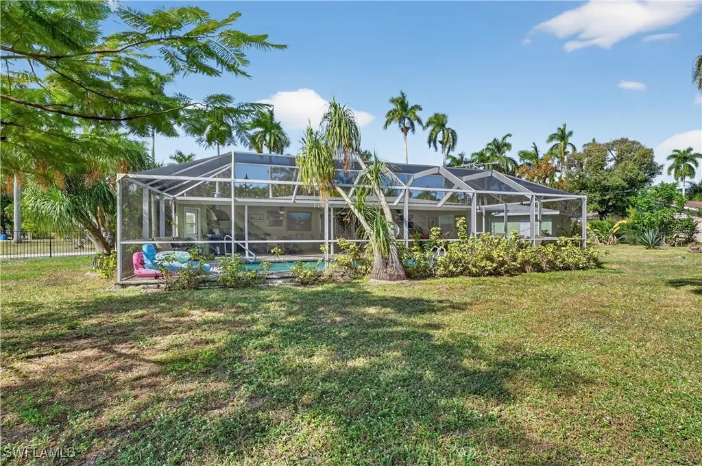 2741 Mcgregor Boulevard Fort Myers FL 33901