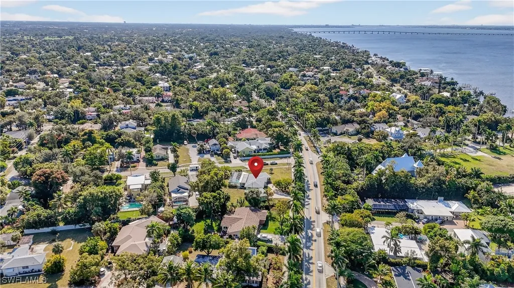 2741 Mcgregor Boulevard Fort Myers FL 33901