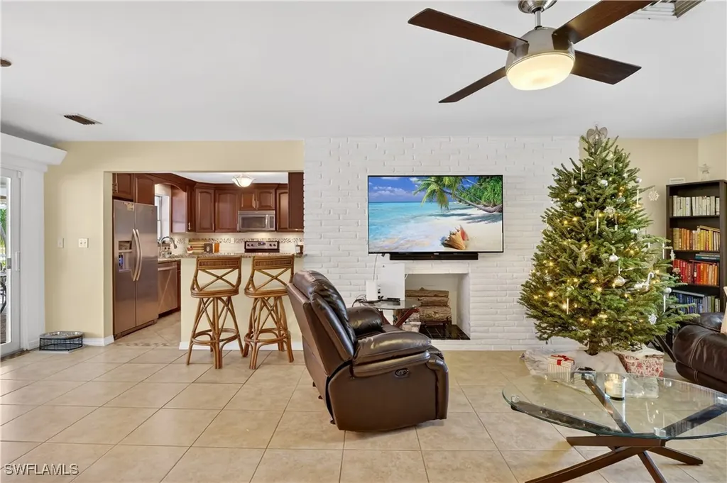 2741 Mcgregor Boulevard Fort Myers FL 33901