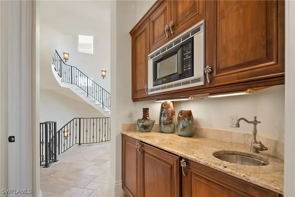 102 Felipe Lane Bonita Springs FL 34134