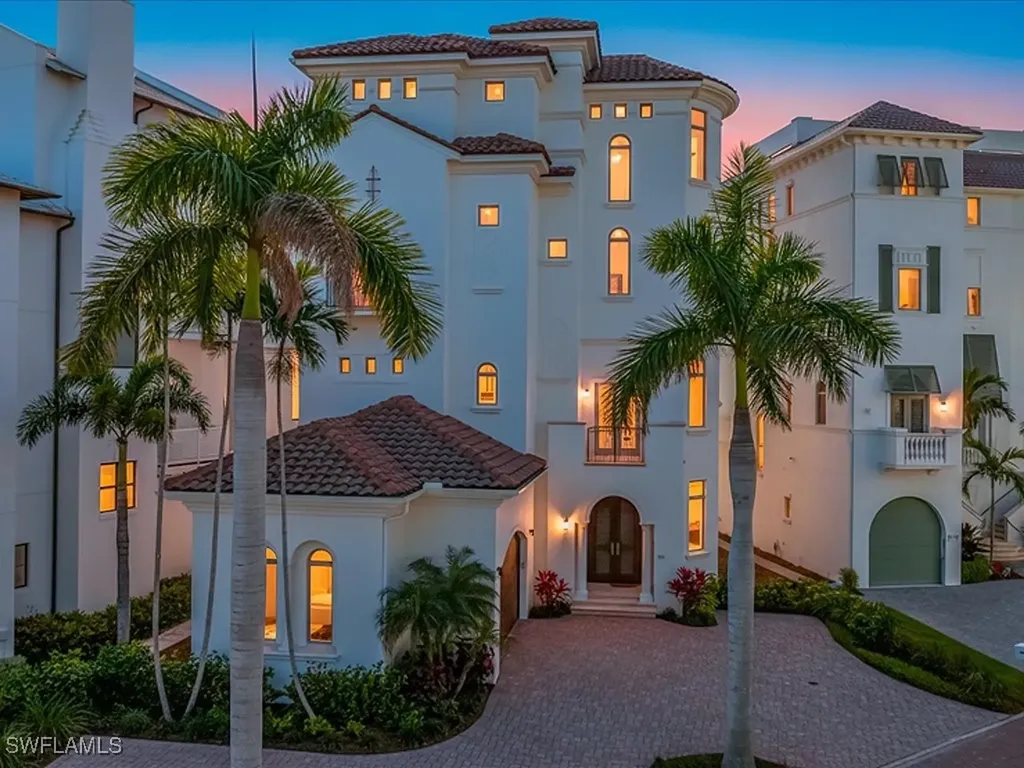 102 Felipe Lane Bonita Springs FL 34134