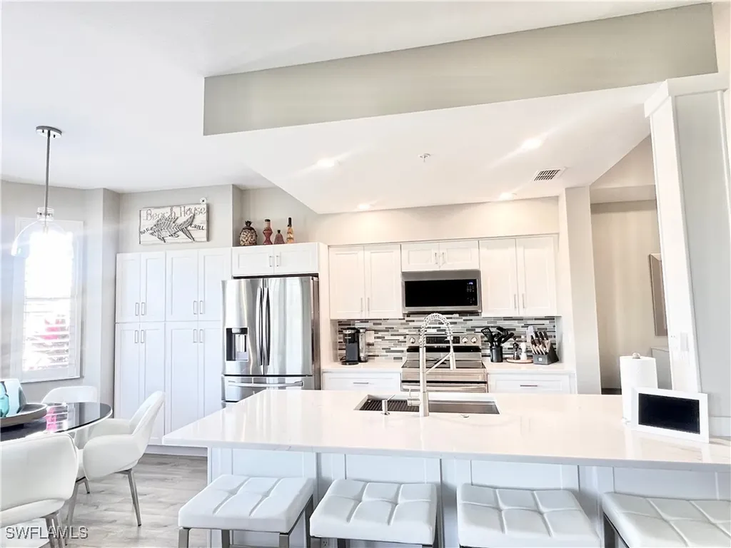 8555 Naples Heritage Drive Naples FL 34112