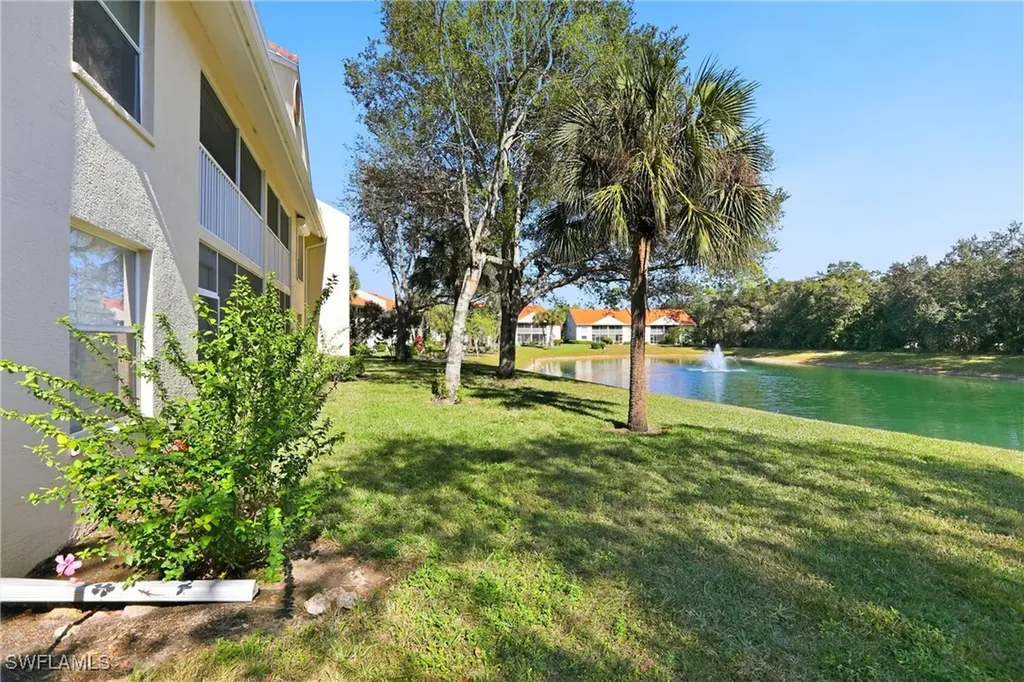 289 Robin Hood Circle Naples FL 34104