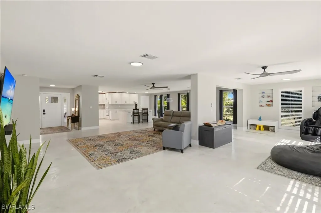 74 Aqua Lane North Fort Myers FL 33903