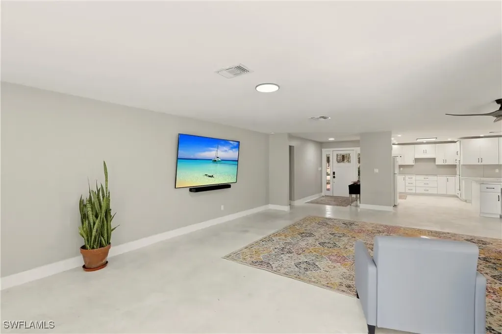 74 Aqua Lane North Fort Myers FL 33903