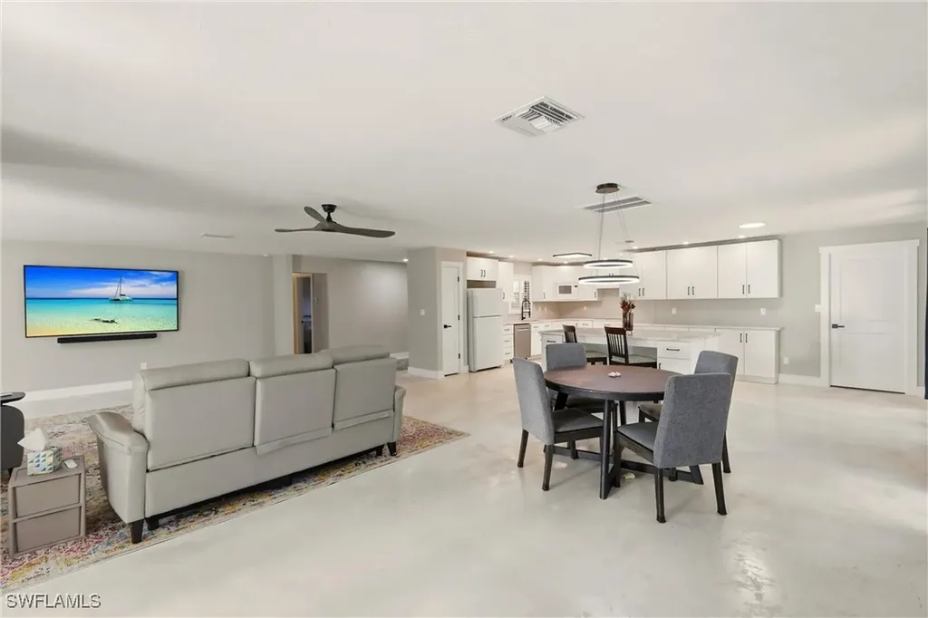 74 Aqua Lane North Fort Myers FL 33903