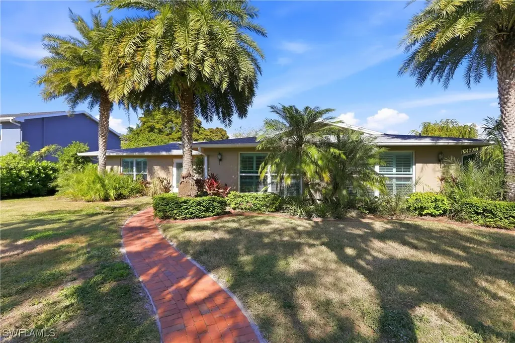 74 Aqua Lane North Fort Myers FL 33903
