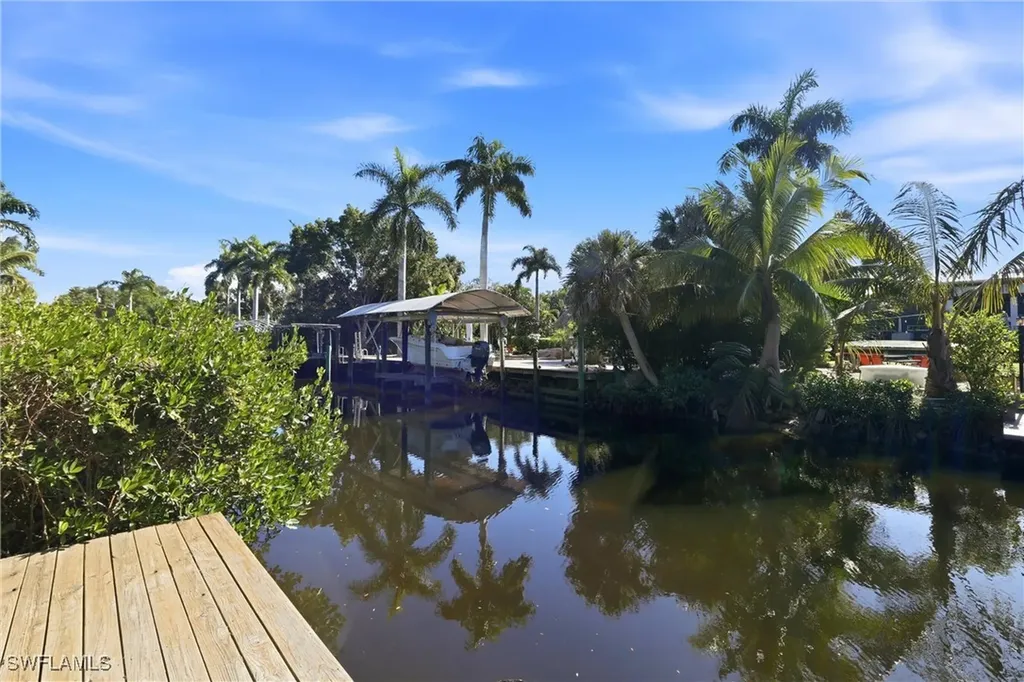 74 Aqua Lane North Fort Myers FL 33903