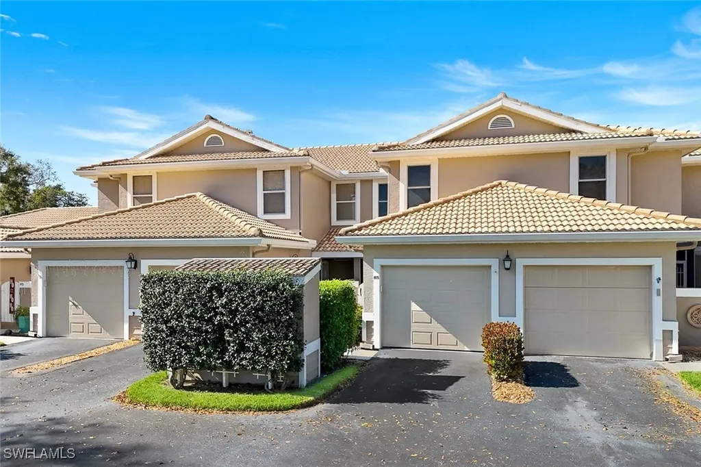351 Emerald Bay Circle Naples FL 34110