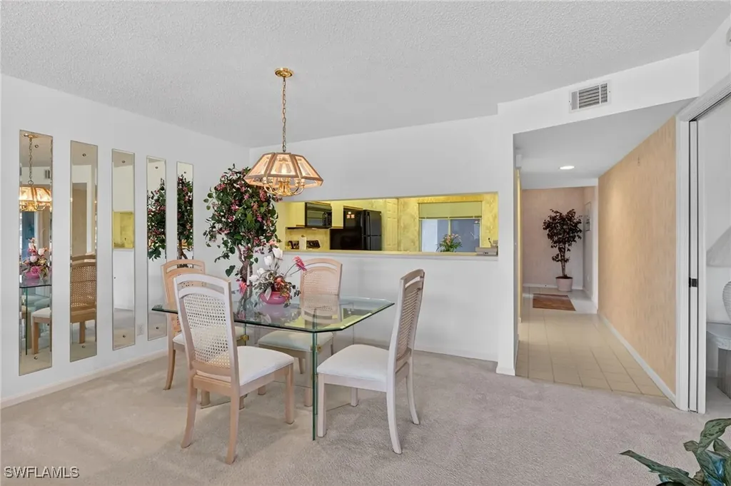 6945 Dennis Circle Naples FL 34104