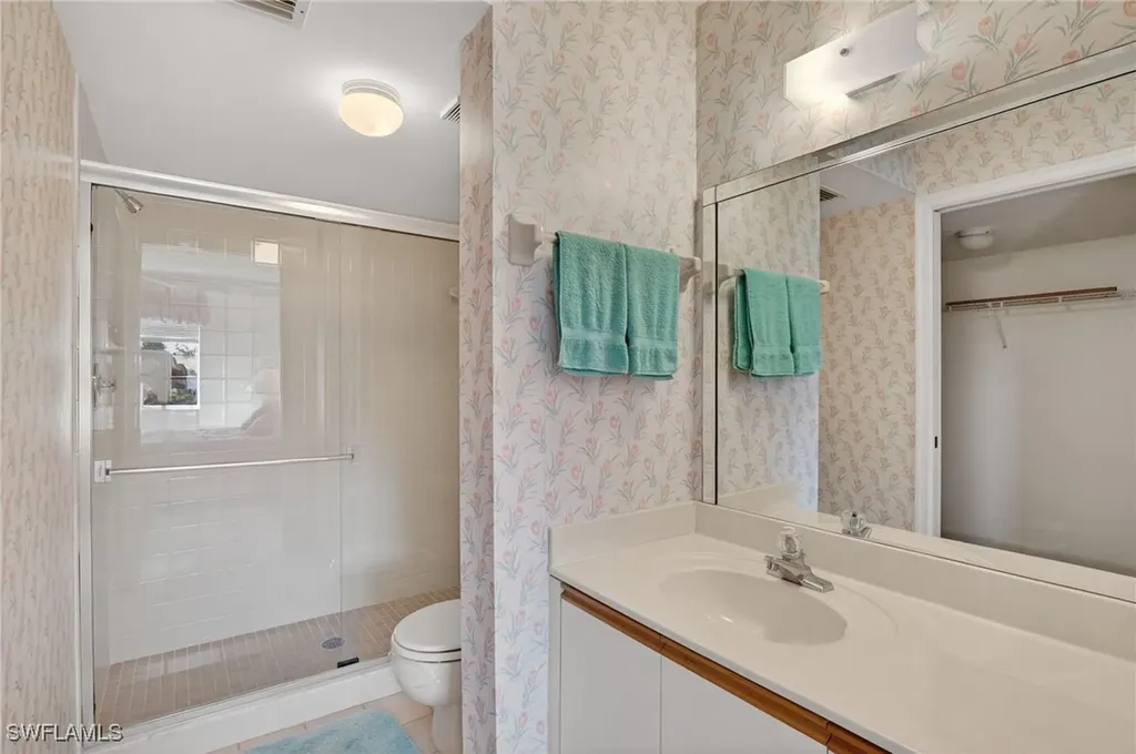 6945 Dennis Circle Naples FL 34104