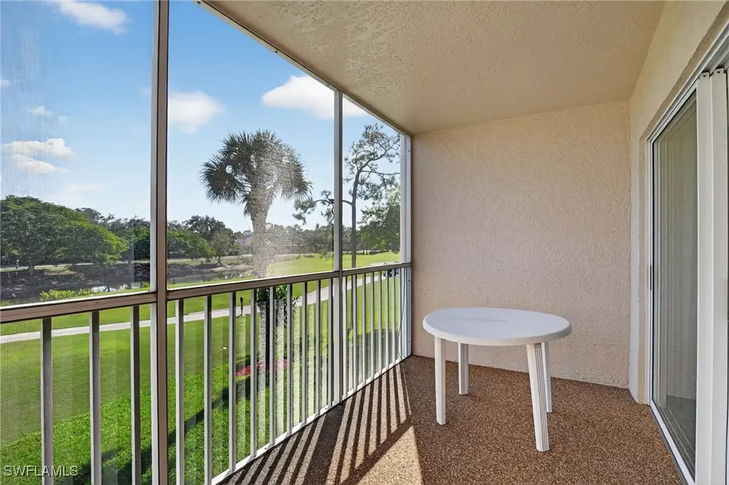 6945 Dennis Circle Naples FL 34104