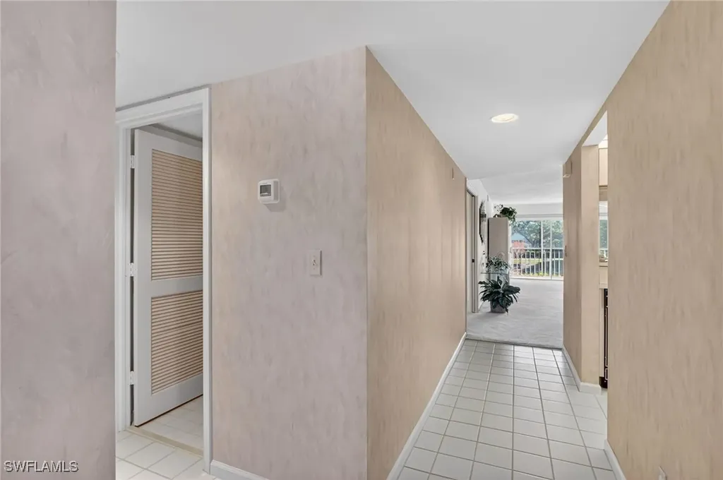 6945 Dennis Circle Naples FL 34104