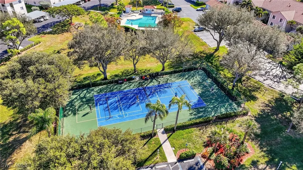 6945 Dennis Circle Naples FL 34104