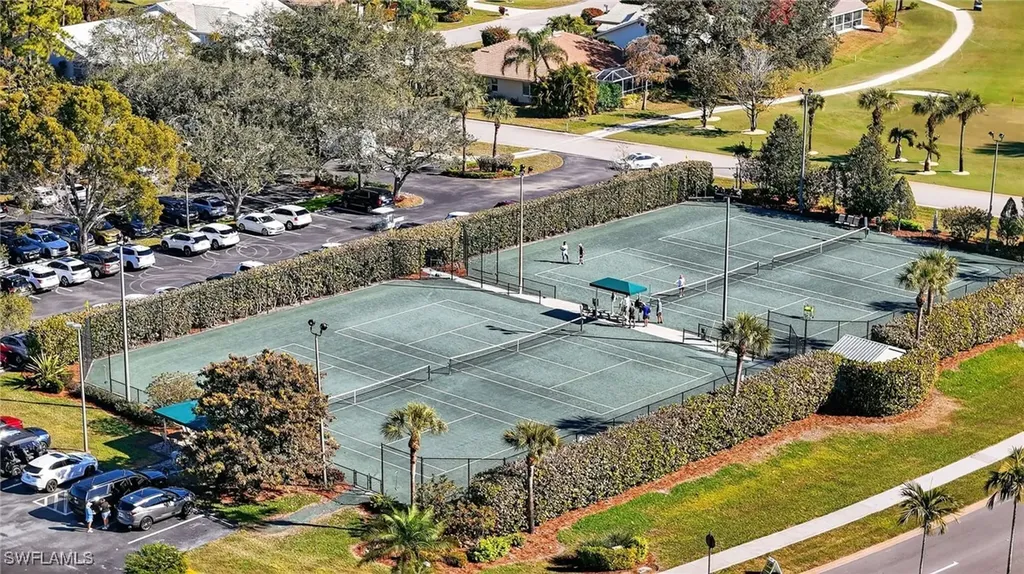 6945 Dennis Circle Naples FL 34104