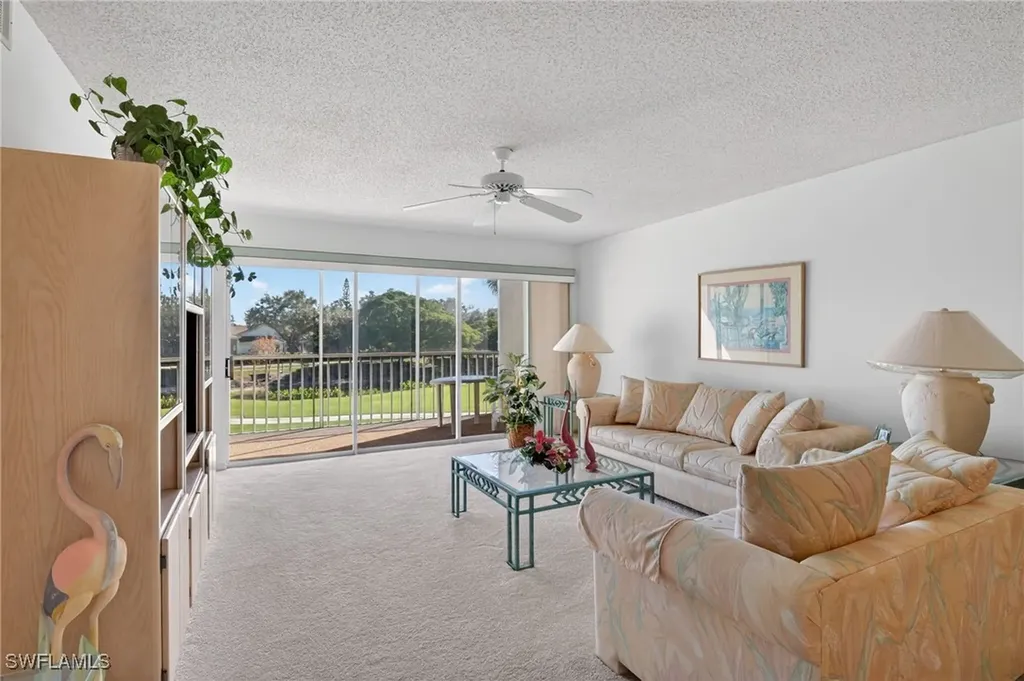 6945 Dennis Circle Naples FL 34104