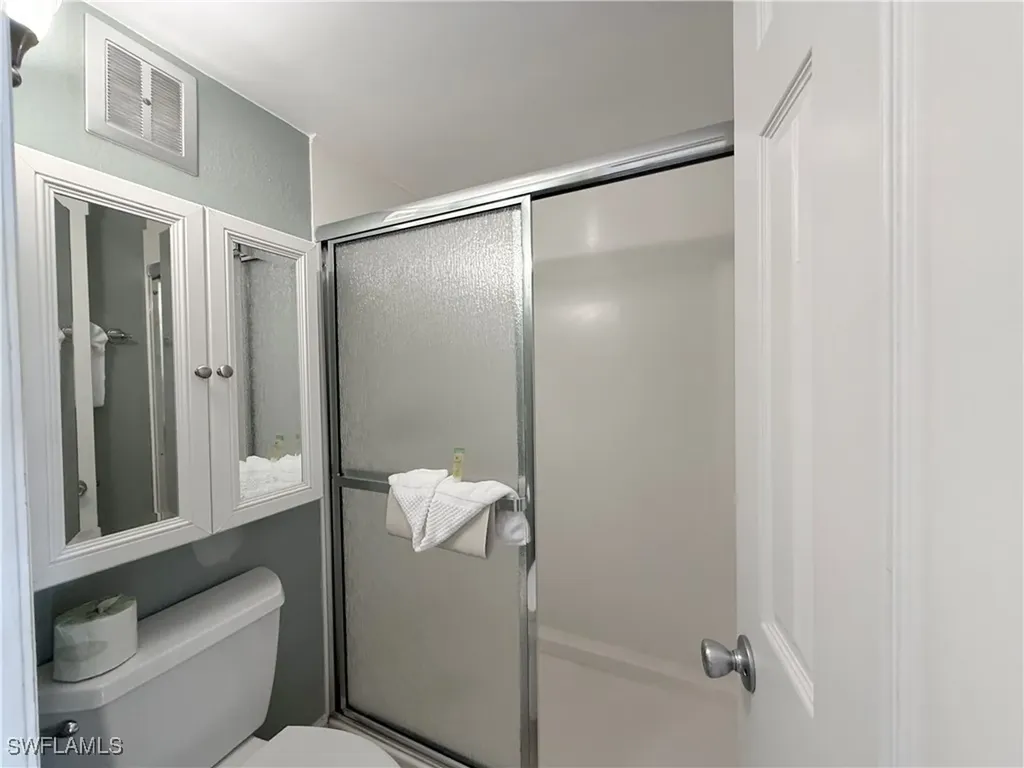 2555 Tamiami Trail N Naples FL 34103