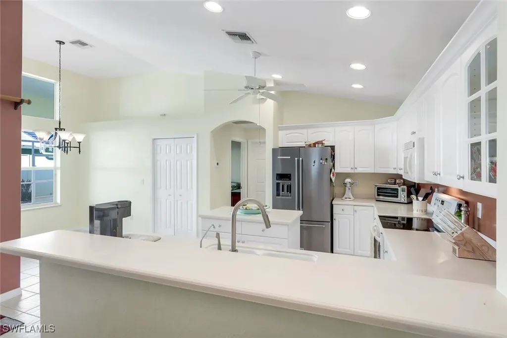 1201 Jardin Drive Naples FL 34104