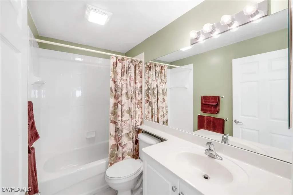 1201 Jardin Drive Naples FL 34104