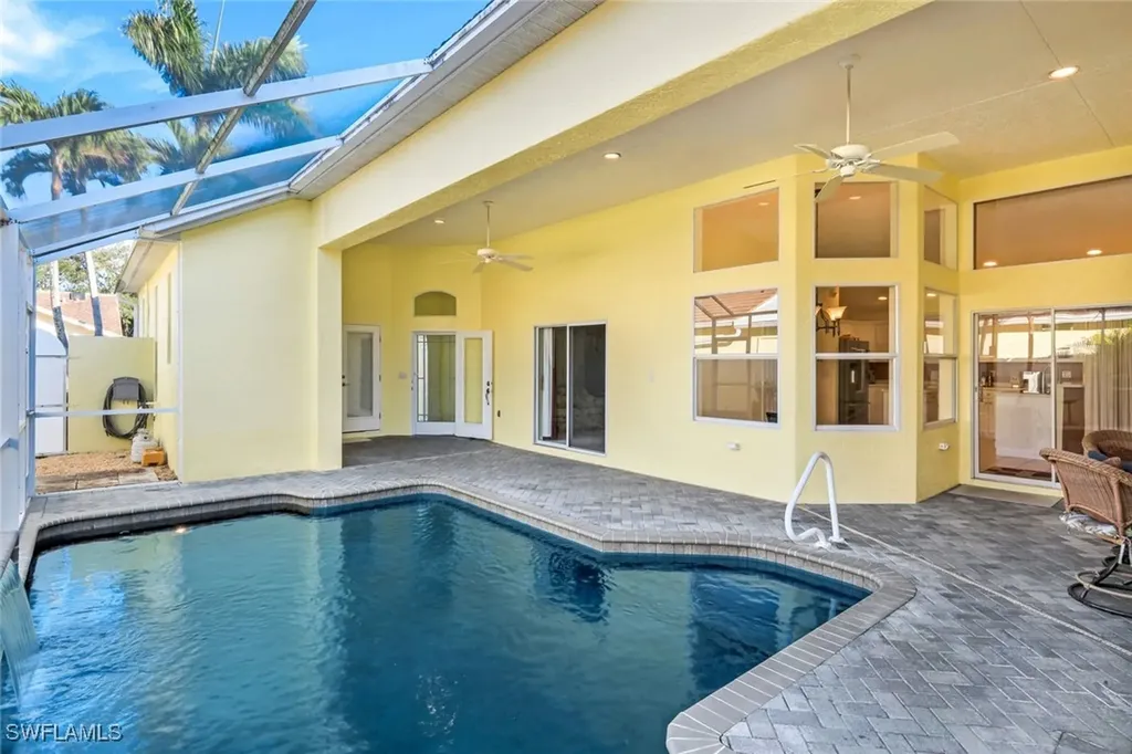 1201 Jardin Drive Naples FL 34104