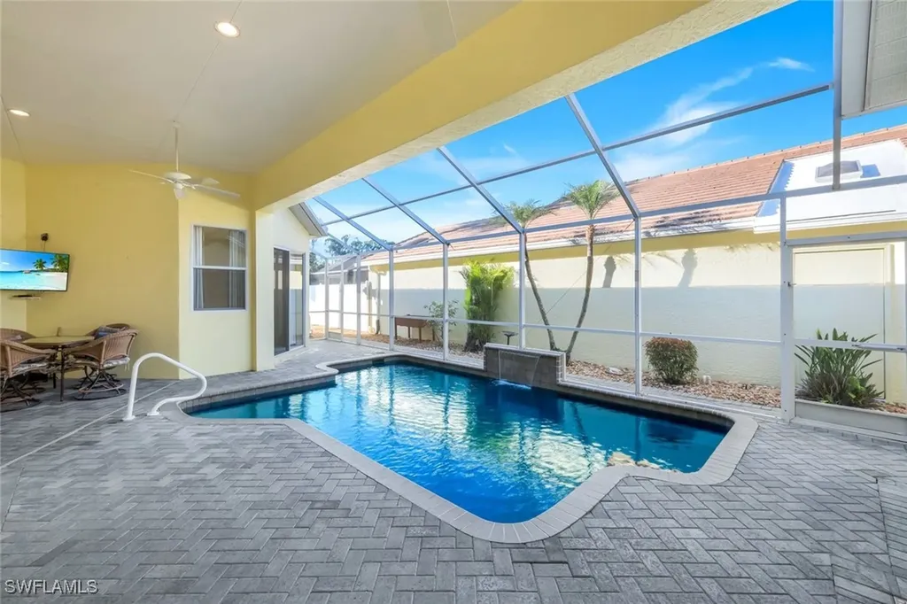 1201 Jardin Drive Naples FL 34104