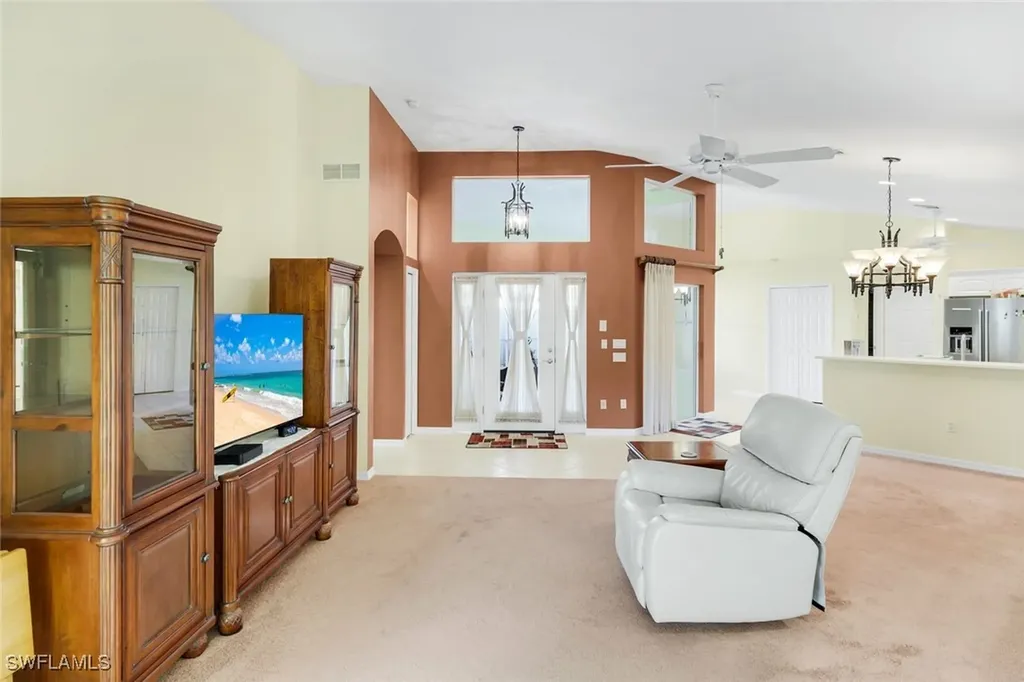 1201 Jardin Drive Naples FL 34104