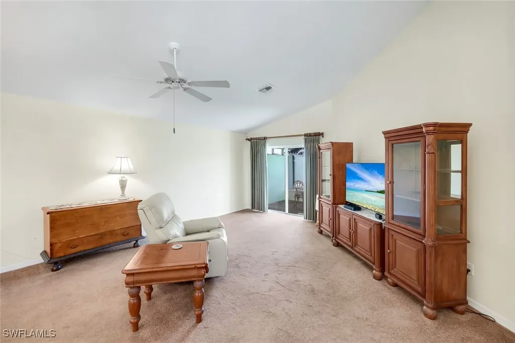 1201 Jardin Drive Naples FL 34104