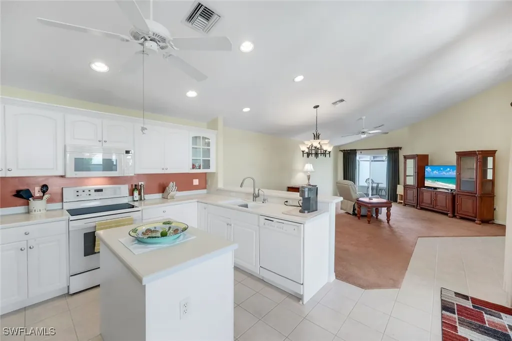 1201 Jardin Drive Naples FL 34104