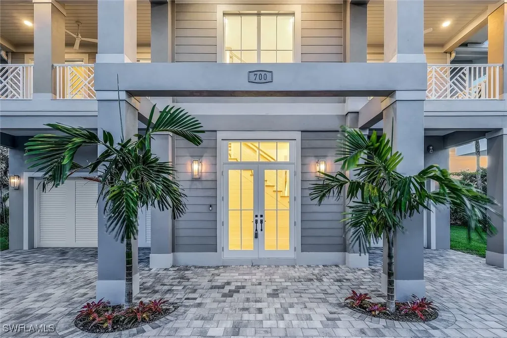 700 Waterside Drive Marco Island FL 34145