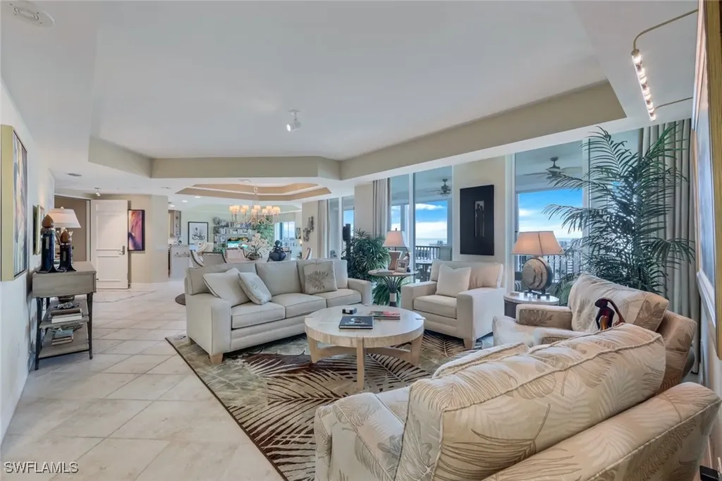 295 Grande Way Naples FL 34110