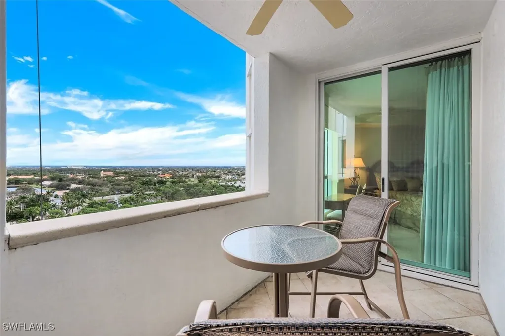 295 Grande Way Naples FL 34110