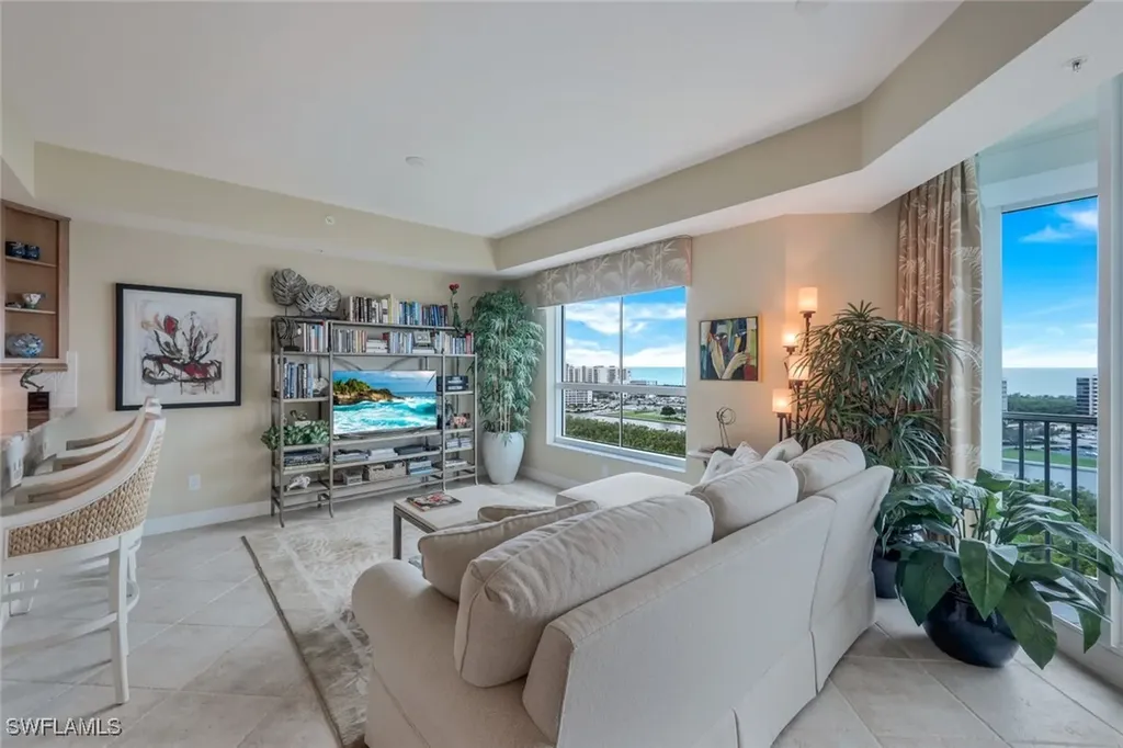 295 Grande Way Naples FL 34110