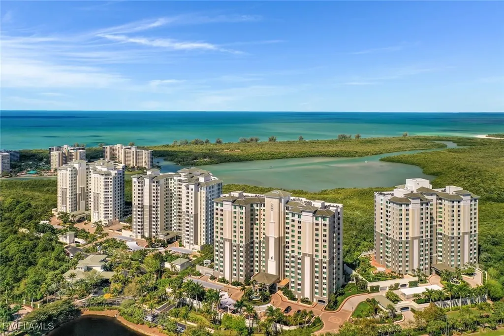 295 Grande Way Naples FL 34110