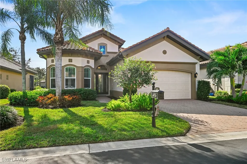 12592 Grandezza Circle Estero FL 33928