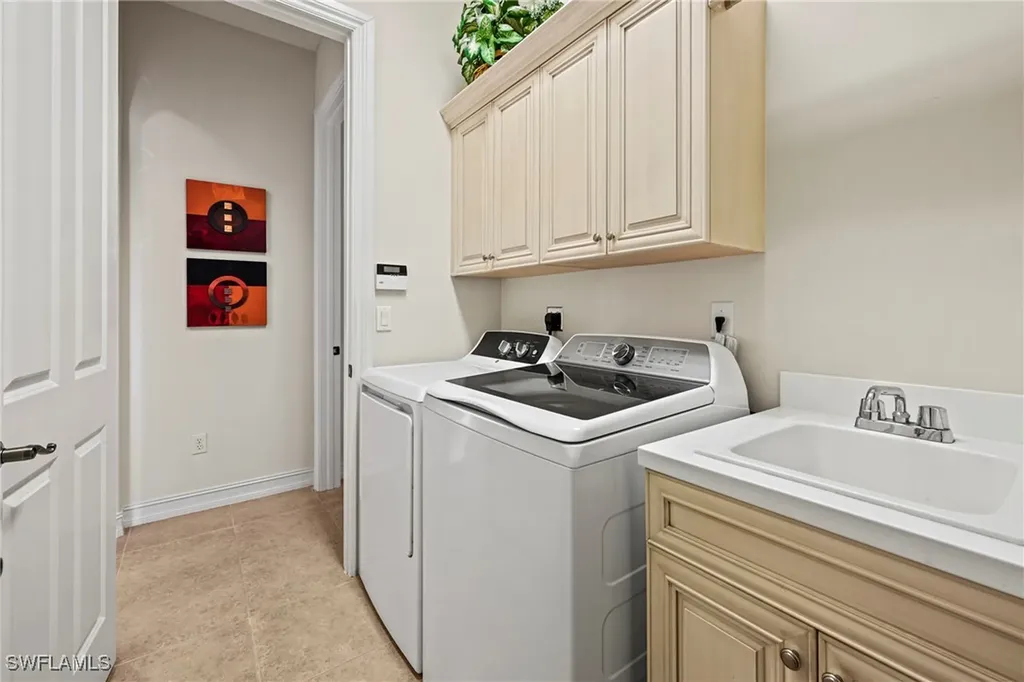 12592 Grandezza Circle Estero FL 33928