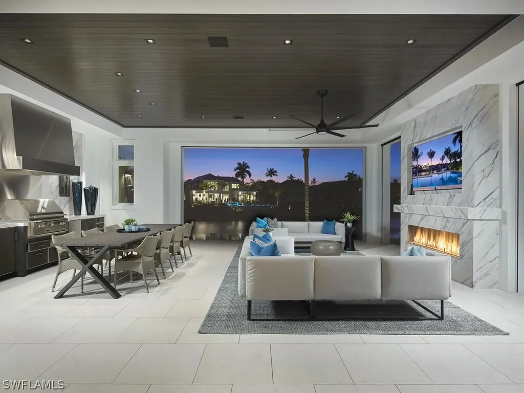 3220 Rum Row Naples FL 34102