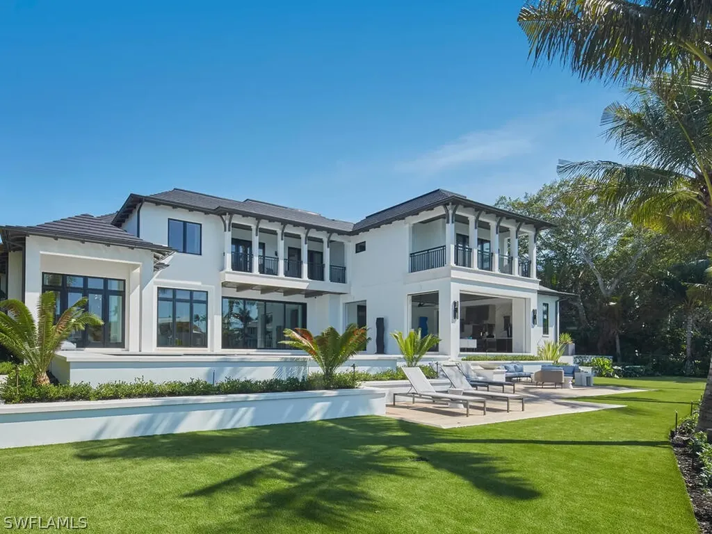 3220 Rum Row Naples FL 34102