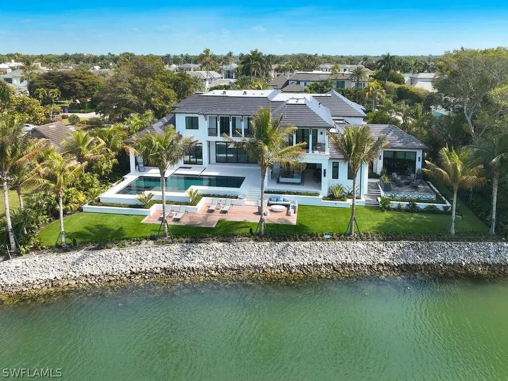 3220 Rum Row Naples FL 34102