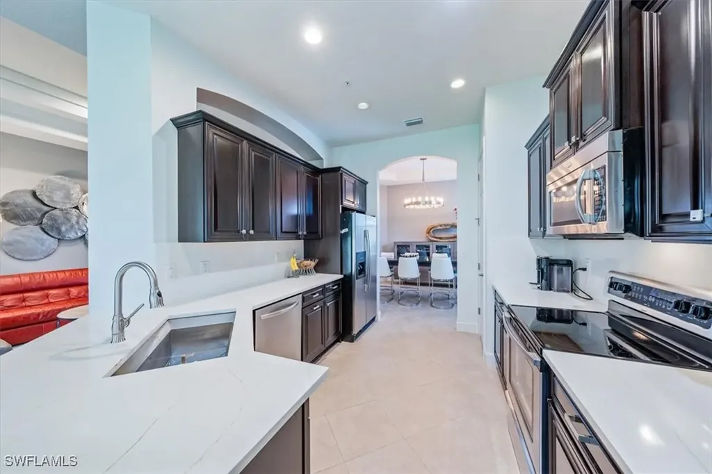 Naples FL, 9528 Ironstone Terrace, Unit 201