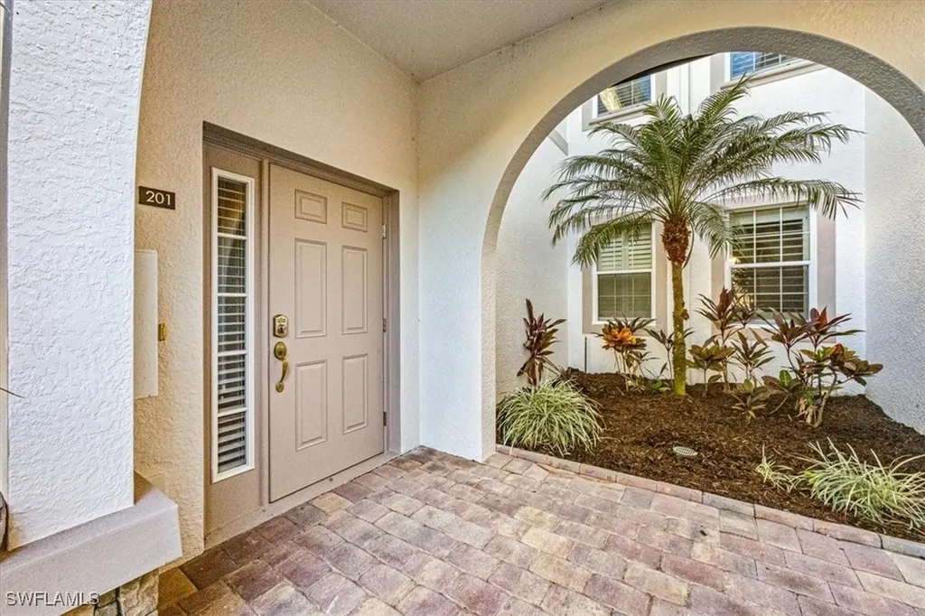 9528 Ironstone Terrace Naples FL 34120