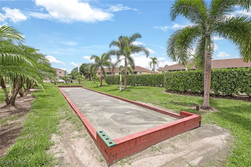 192 Furse Lakes Circle Naples FL 34104