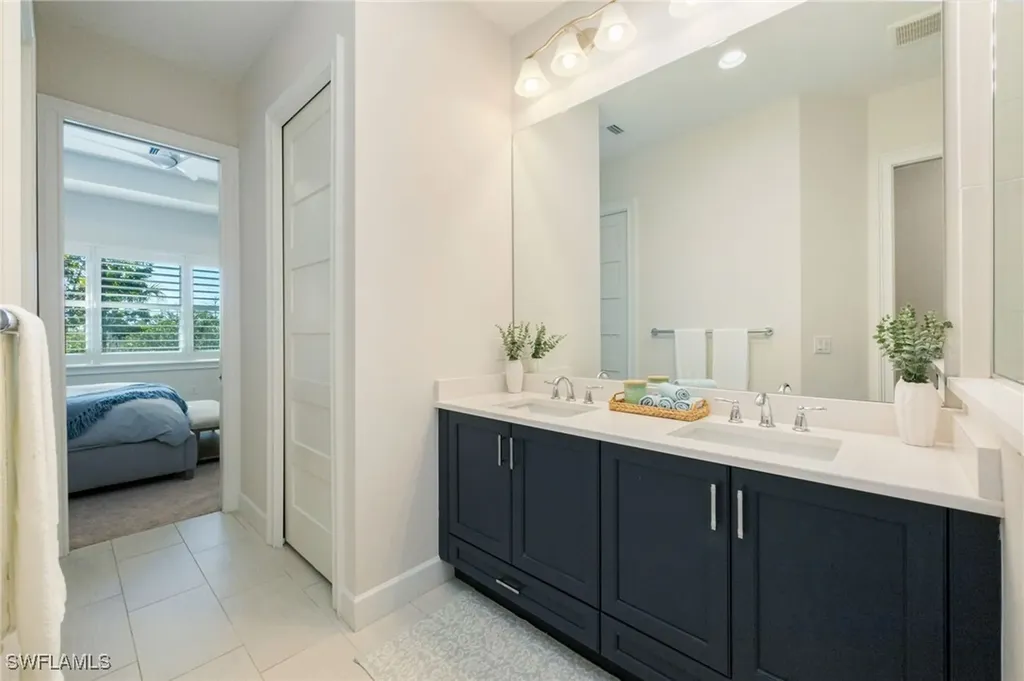 6439 Negril Isle Drive Naples FL 34113