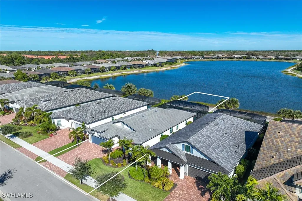6767 Pennyroyal Drive Naples FL 34114