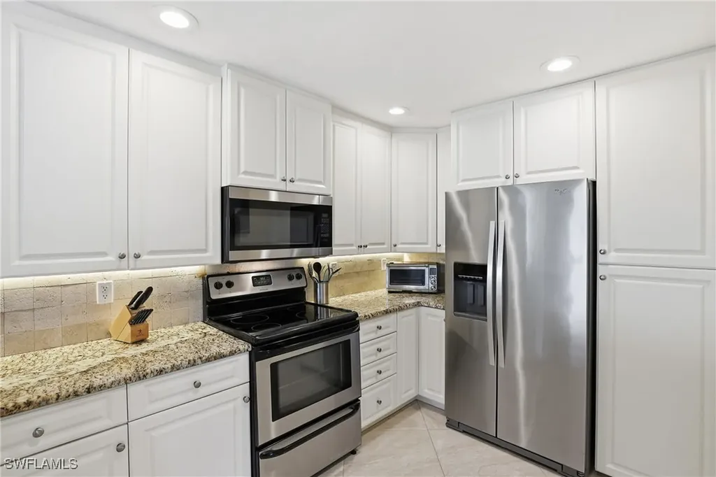 1519 Chesapeake Avenue Naples FL 34102